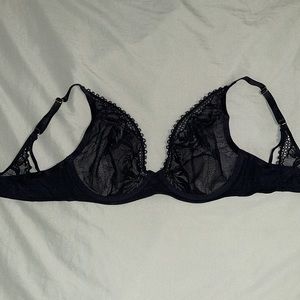 never worn 34 DD lingerie bra